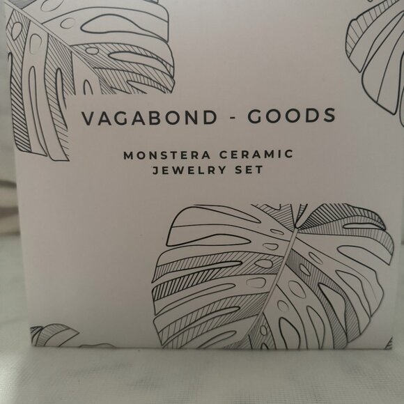 Palm Leaf Ceramic Jewelry Set - Picture 2 of 2